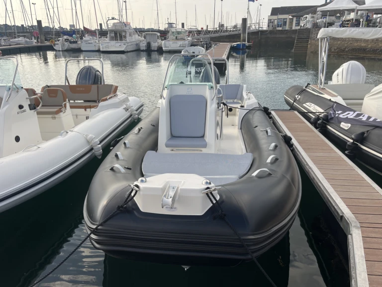 Ein Zodiac Medline 6.8 mieten in La Trinité-sur-Mer