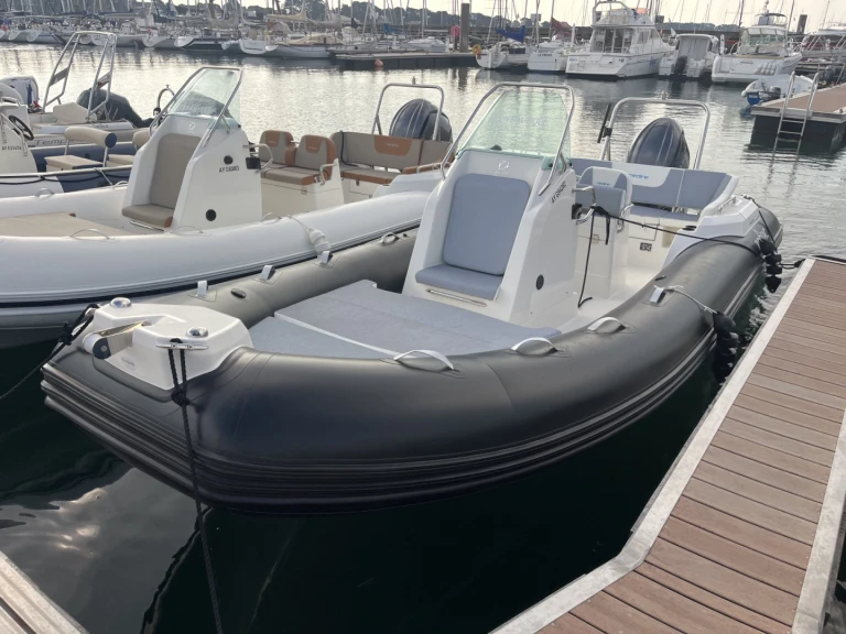 Boot mieten La Trinité-sur-Mer günstig Medline 6.8