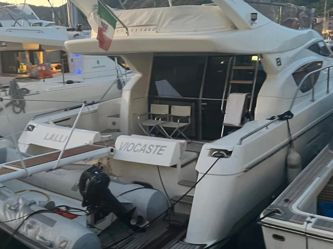 Motorboot mieten in Polignano a Mare zum besten Preis