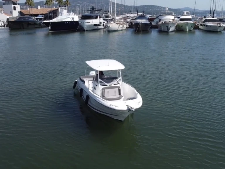 Jeanneau Cap Camarat 7.5 CC mieten Port Cogolin