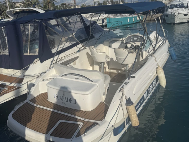 Vermietung Motorboot Rio mit Führerschein