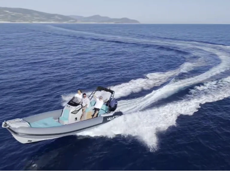 Vermietung Schlauchboot bluerib mit Führerschein