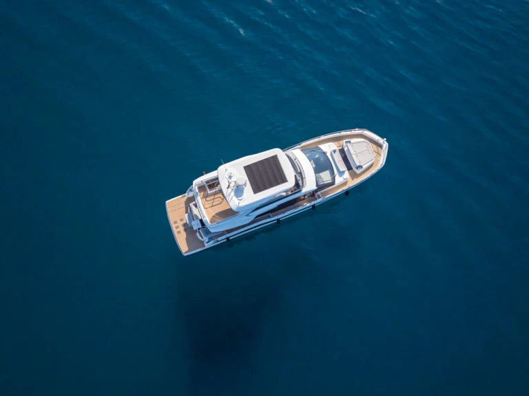 YachtCharter in Mandelieu-la-Napoule - Gaelon 560 fly auf SamBoat
