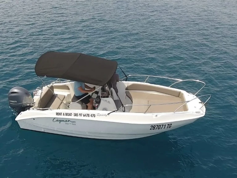 Boot mieten Trogir günstig Cayman 585