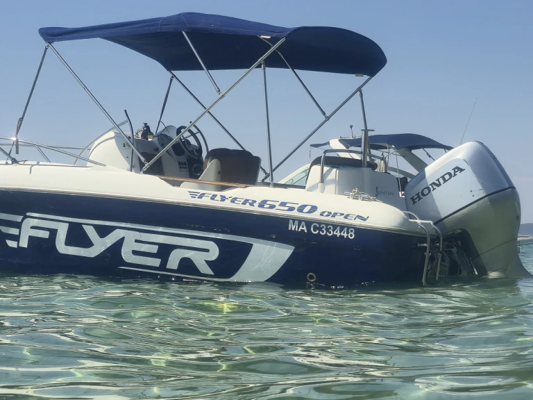 YachtCharter in Ayguade-Ceinturon - Bénéteau Flyer 650 Open auf SamBoat