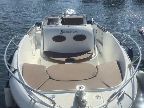 Boot mieten Ayguade-Ceinturon günstig Flyer 650 Open