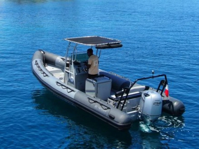 Boot mieten Grimaud günstig 7,65