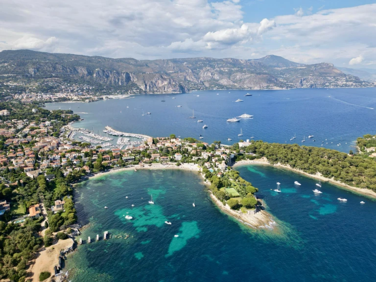 Motorboot mieten in Nizza - Jeanneau Cap Camarat 10.5 WA