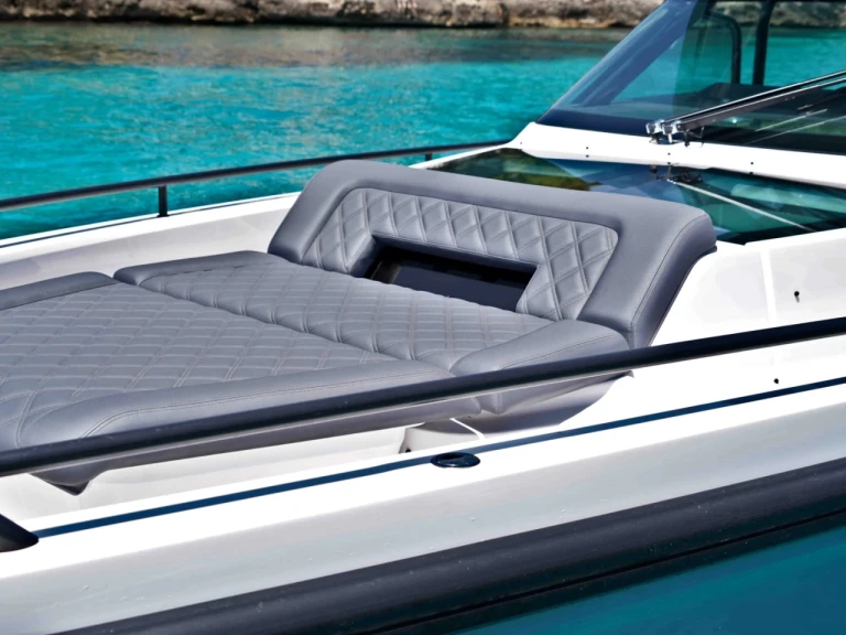 Motorboot mieten in Port de Cap d'Ail zum besten Preis