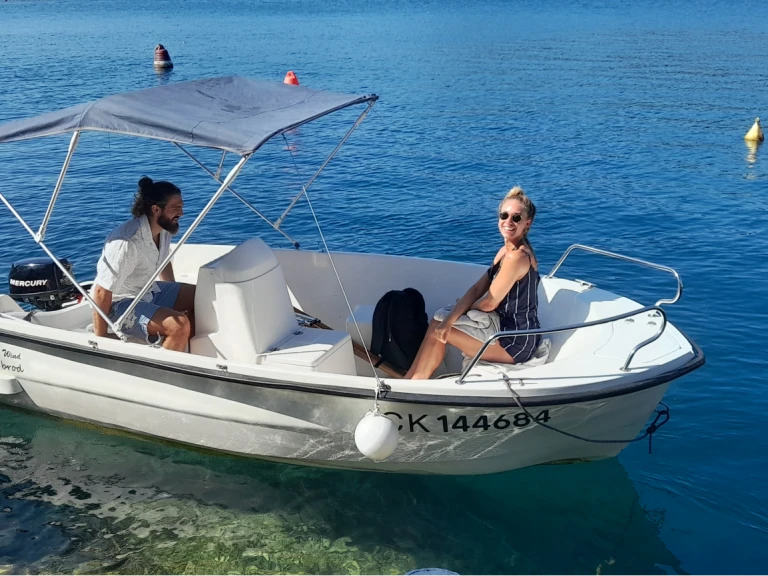 Motorboot mit oder ohne Skipper Elan mieten in Zaton Mali