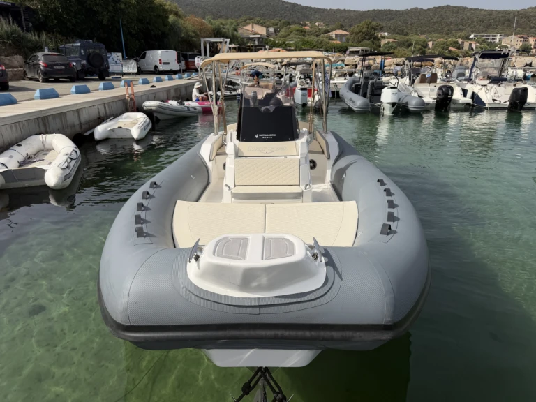 Schlauchboot mit oder ohne Skipper MAR SEA mieten in Porto Pollo