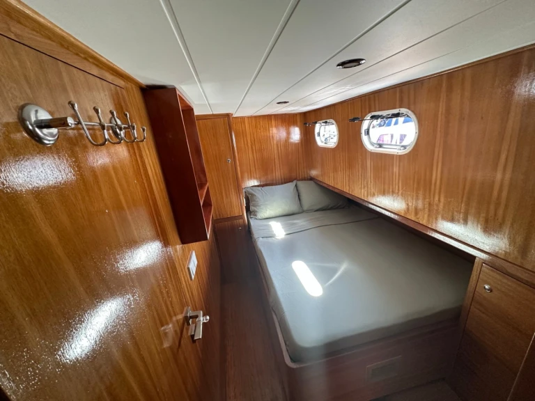 Vermietung Segelboot Custom Made mit Führerschein