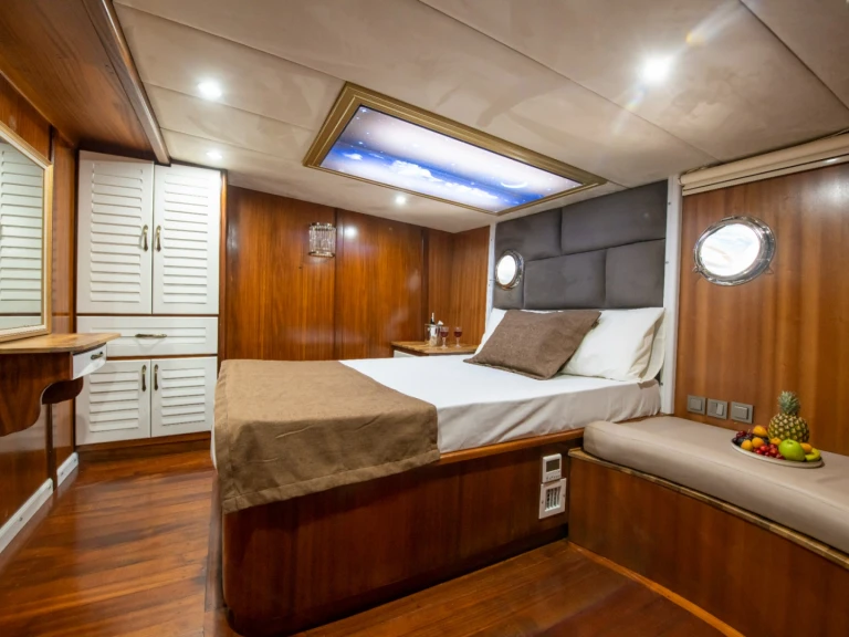 Vermietung Segelboot Custom Made mit Führerschein