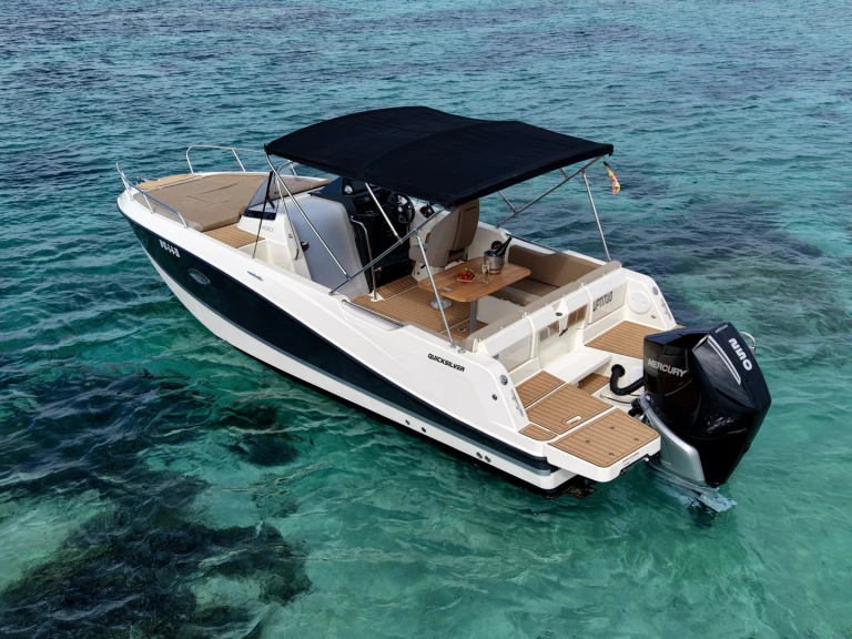 Motorboot mieten in Marina Ibiza zum besten Preis