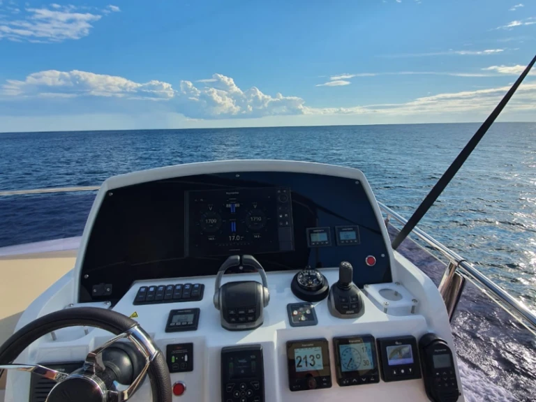 Yacht mieten in Pula zum besten Preis