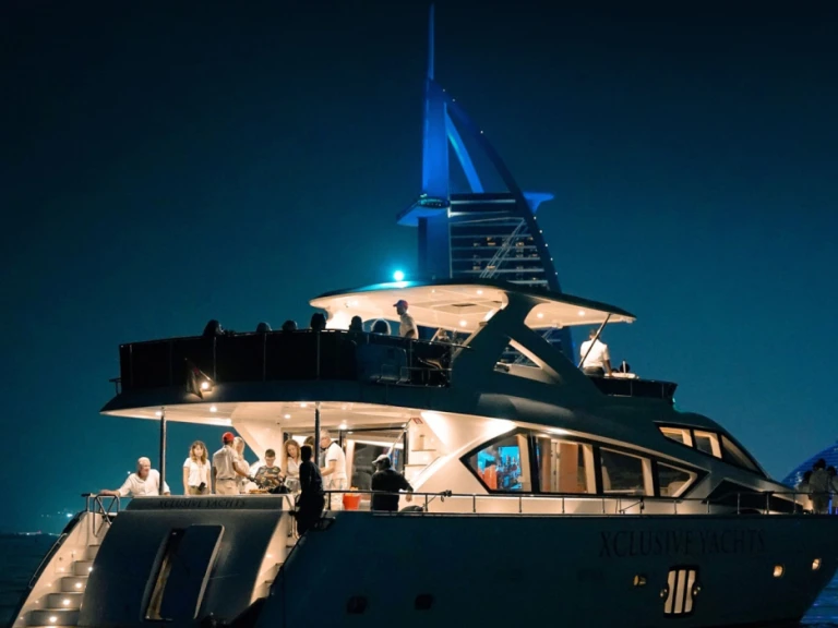 Yacht mieten in Dubai Marina zum besten Preis