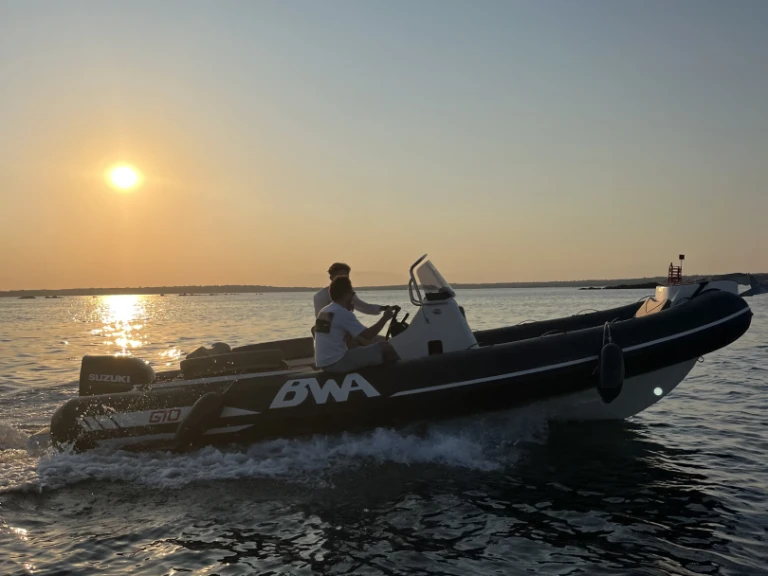 Vermietung Schlauchboot Bwa mit Führerschein
