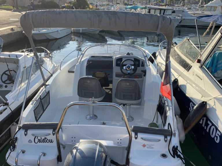 Jeanneau Cap Camarat 5.5 WA Serie 2 mieten Cavalaire-sur-Mer