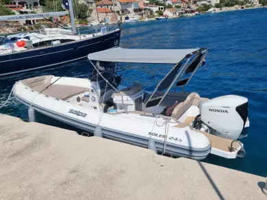 Ein Salpa Soleil 24.5 mieten in Trogir