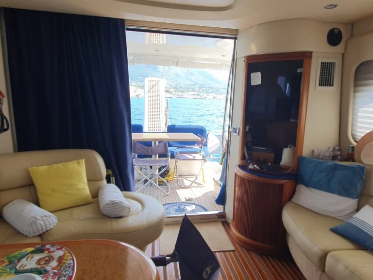 Vermietung Yacht Azimut mit Führerschein