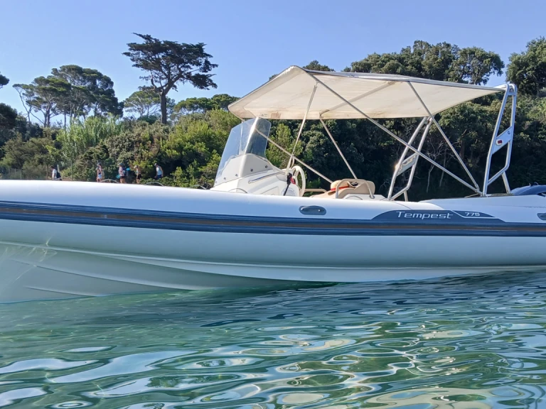 YachtCharter in Hyères - Capelli Capelli 770 Luxe auf SamBoat