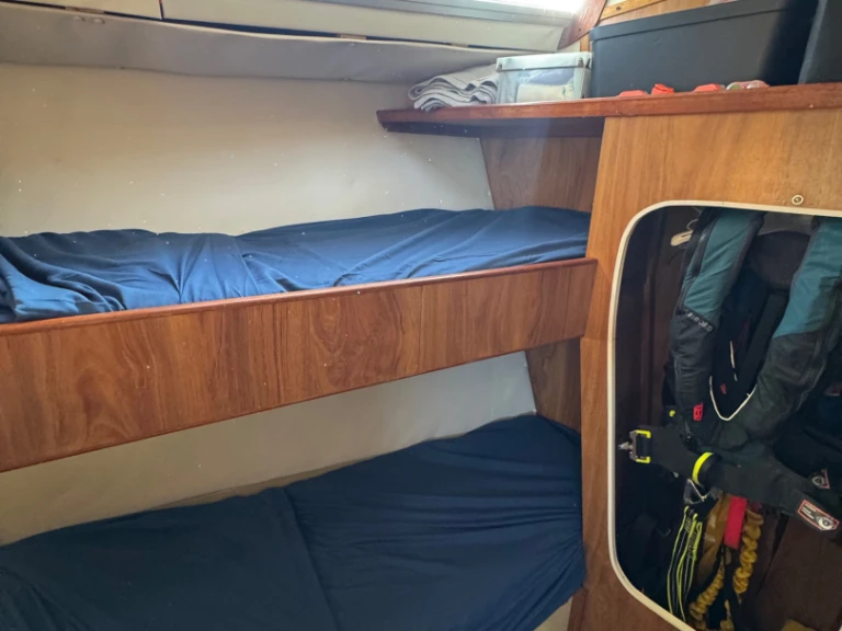 YachtCharter in Hyères - Moody Moody 40 CC auf SamBoat