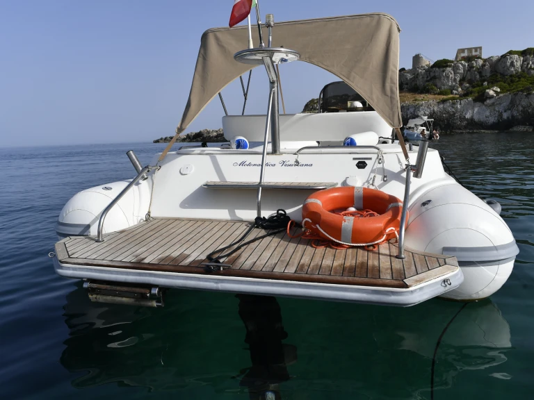 Vermietung Schlauchboot Motonautica-Vesuviana mit Führerschein