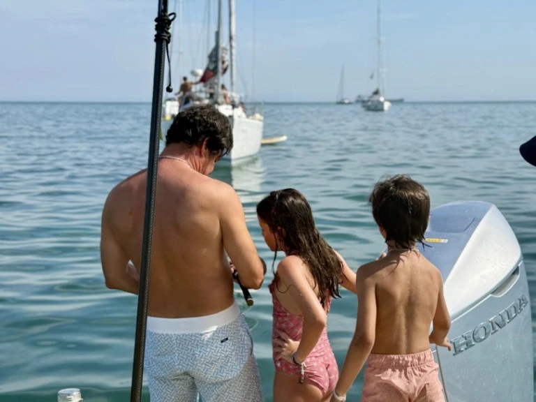Motorboot mieten in Cascais zum besten Preis