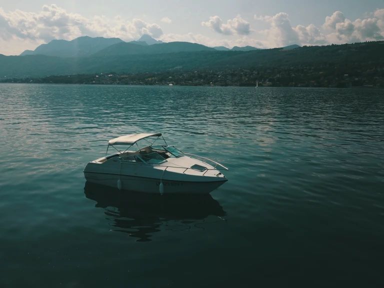 Ein Crownline Crownline 210 CCR mieten in Évian-les-Bains