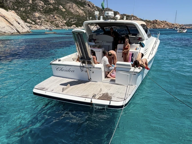 Ein Novamarine Ten hd mieten in L'Arcipelago della Maddalena