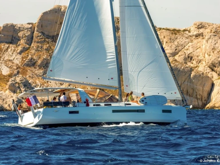 Ein Jeanneau Sun Loft 47 mieten in Bas du Fort