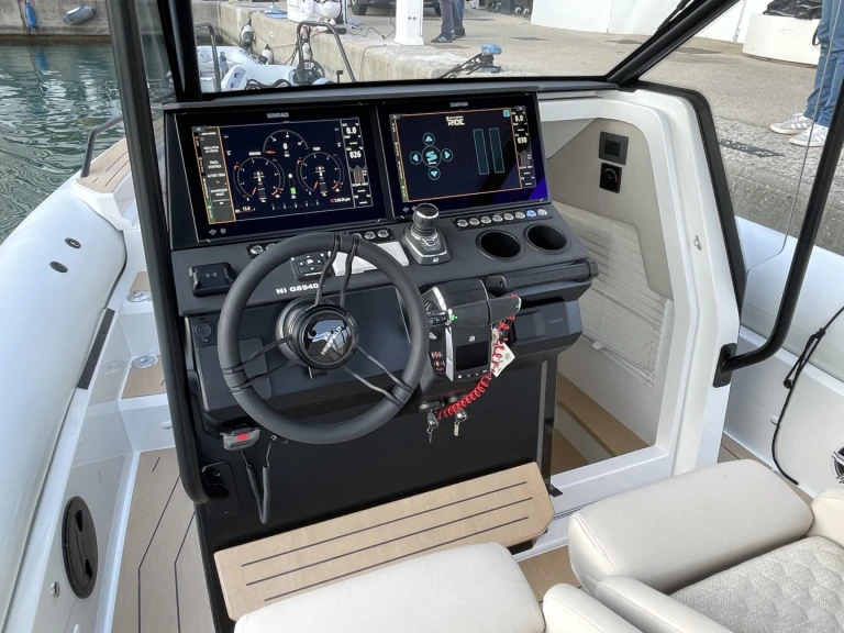 Bootsverleih Highfield ADV9 La Trinité-sur-Mer Samboat