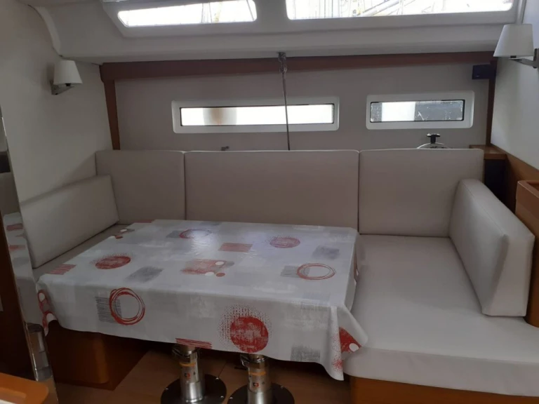 Boot mieten Le Marin günstig Sun Odyssey 440
