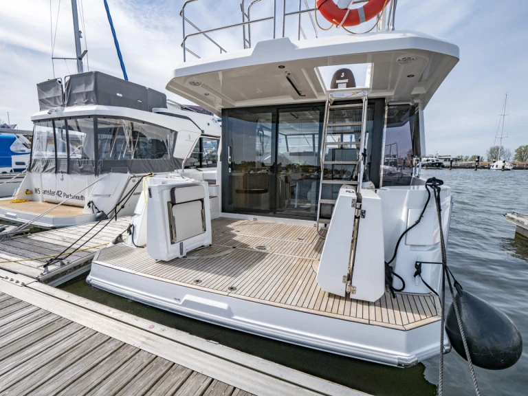 YachtCharter in Kröslin - Bénéteau Swift Trawler 35 auf SamBoat