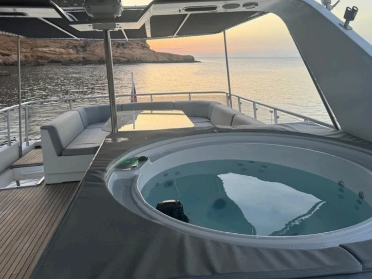 Yacht mieten in Torrevieja zum besten Preis