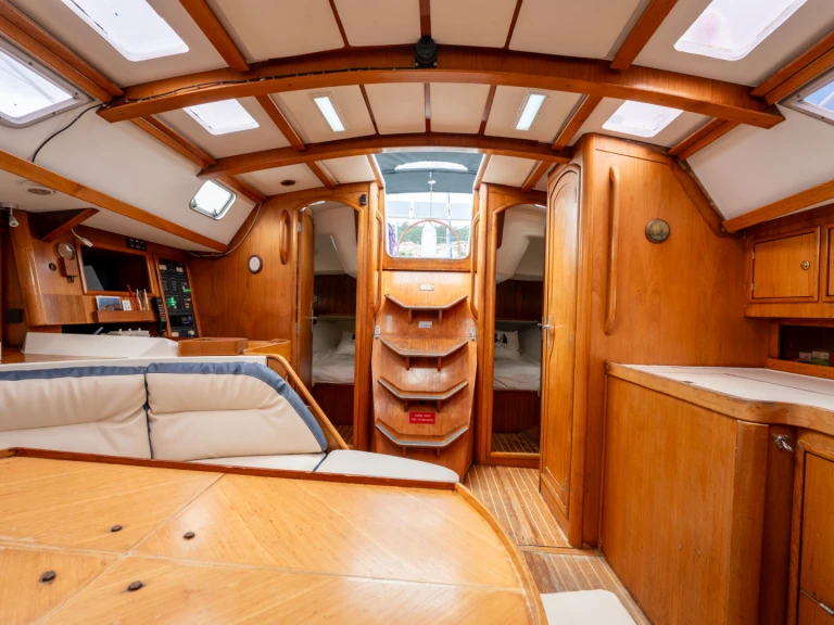 Segelboot mieten in Combarro - Jeanneau Sun Odyssey 42