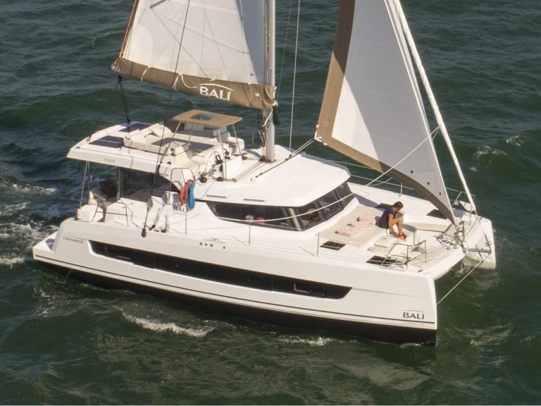 Boot mieten Saint-Mandrier-sur-Mer günstig Bali Catspace Voile