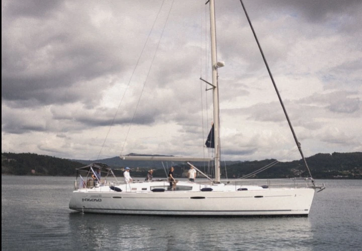 YachtCharter in Combarro - Bénéteau Oceanis 50 auf SamBoat