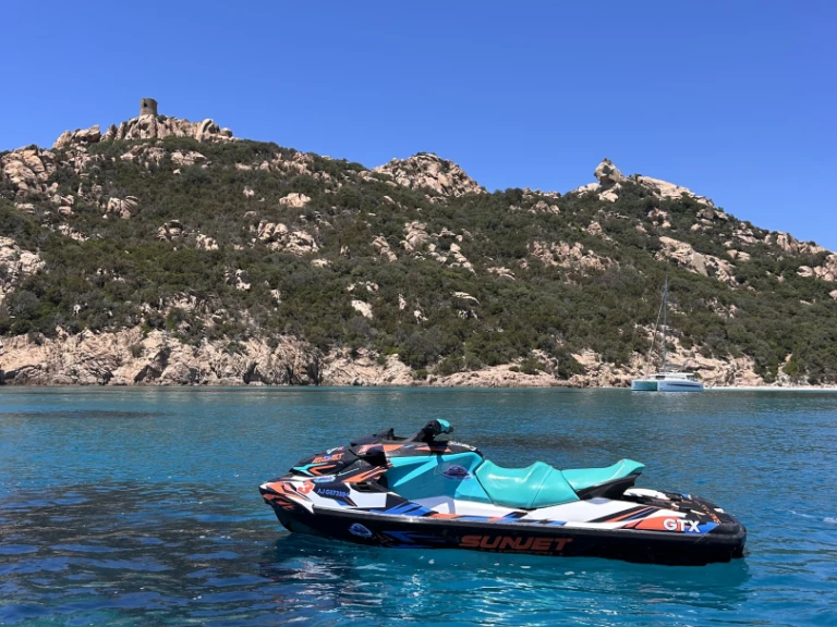 Ein Sea-Doo Gtx pro 130 mieten in Pianottoli-Caldarello