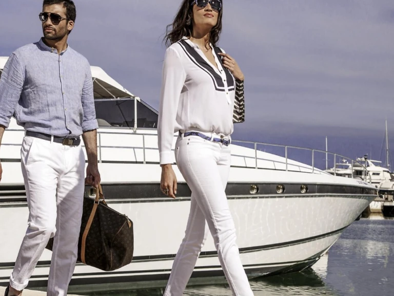 Boot mieten Allyene günstig Leopard 72 Sport