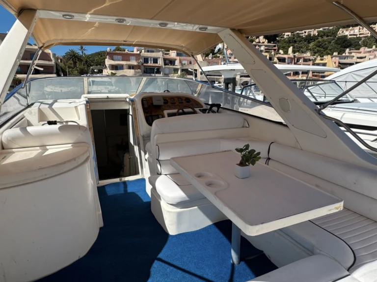Vermietung Motorboot Sunseeker mit Führerschein