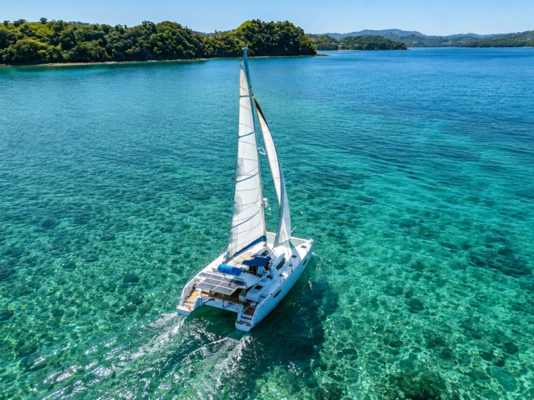 Vermietung Yacht Custom Made mit Führerschein