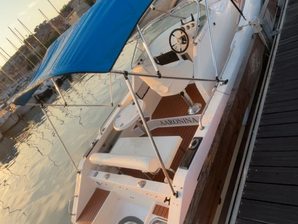 Vermietung Motorboot Balt mit Führerschein