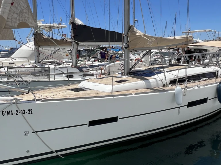 Ein Dufour Dufour 410 Grand Large mieten in Puerto Banús