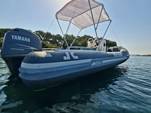 Ein Joker Boat Clubman 22 mieten in Hyères
