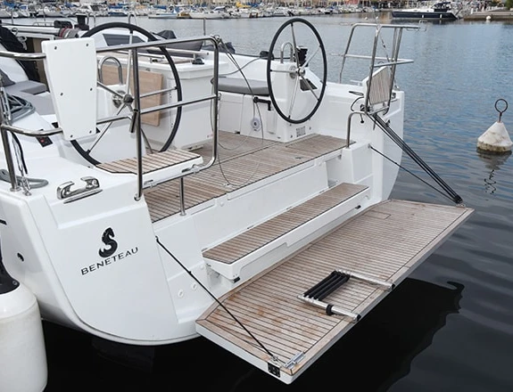 Boot mieten Le Marin günstig Oceanis 40.1