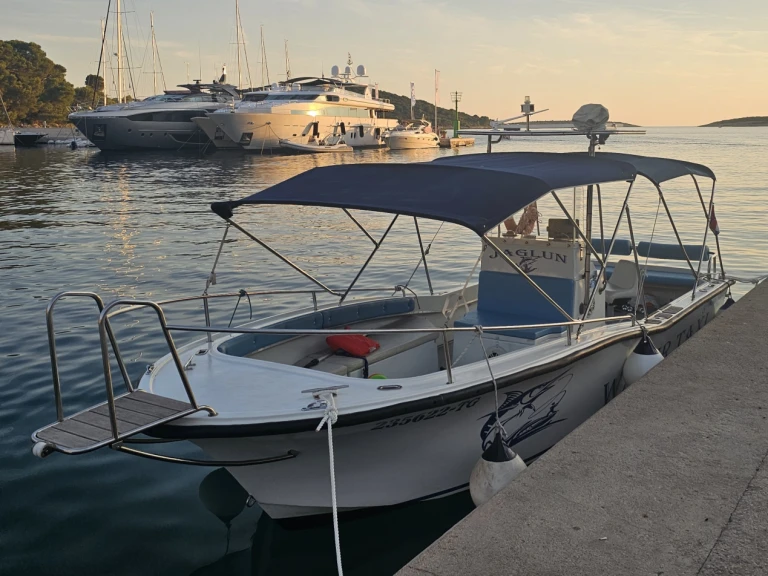 Ein Nautique Correct Craft Ski Nautique 196 mieten in Trogir