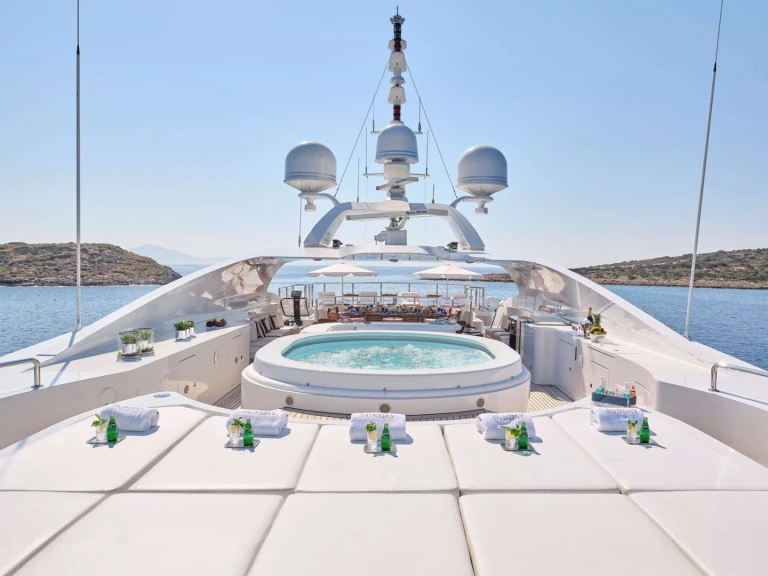 Vermietung Yacht Benetti mit Führerschein