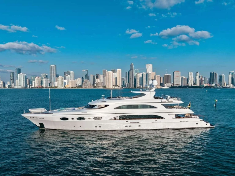 Vermietung Yacht Trinity mit Führerschein