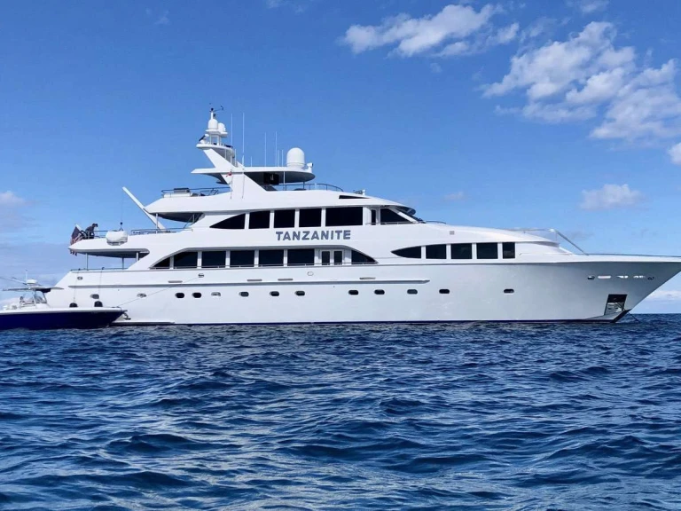 Westship TANZANITE mieten Fort Lauderdale